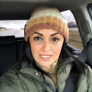 Meet your Posher, Monica